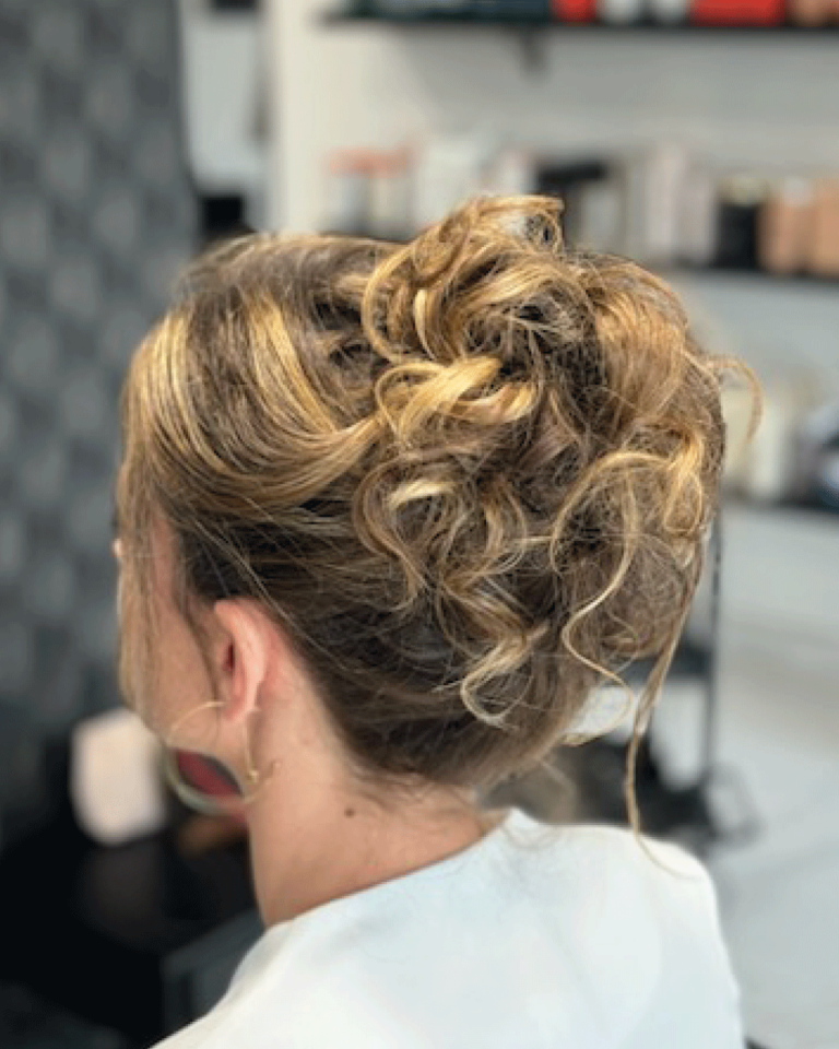 Coiffure_chignon_mariee_coiffrine